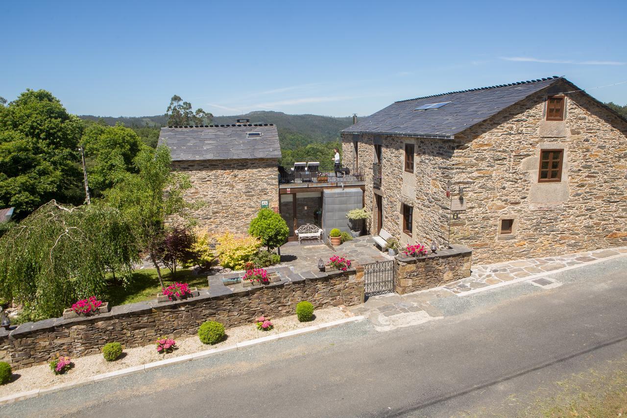 Gasthaus Casa Pineiro Monfero Exterior foto